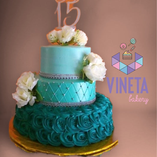 XV202105 Mis 15 de rosa blanca con azul verde