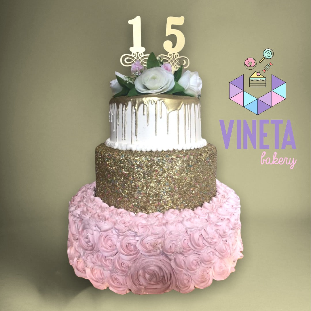 XV202106 Mis 15 de rosa dorado y rosa blanca